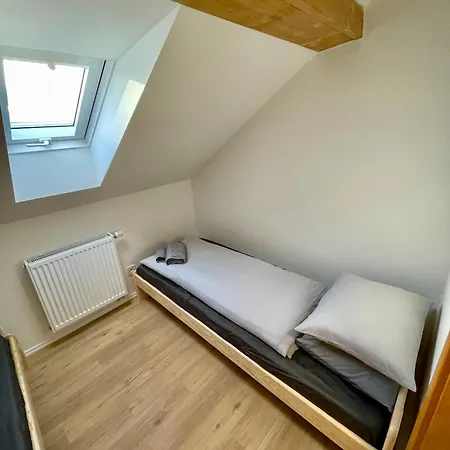 Apartment, 4 Rooms, Living Room, Eating Room, 8-10 Persons, Centre, Grand Vinohrady Lägenhet *