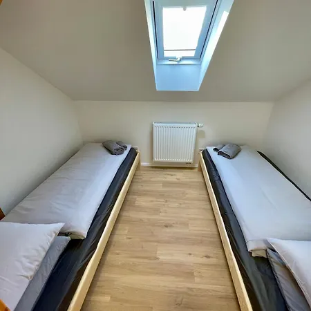 Apartment, 4 Rooms, Living Room, Eating Room, 8-10 Persons, Centre, Grand Vinohrady Lägenhet Prag